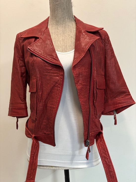 Women's Red Leather Jacket size medium - Picture 3 of 15